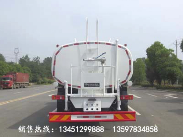 東風(fēng)后雙橋灑水車（國六）